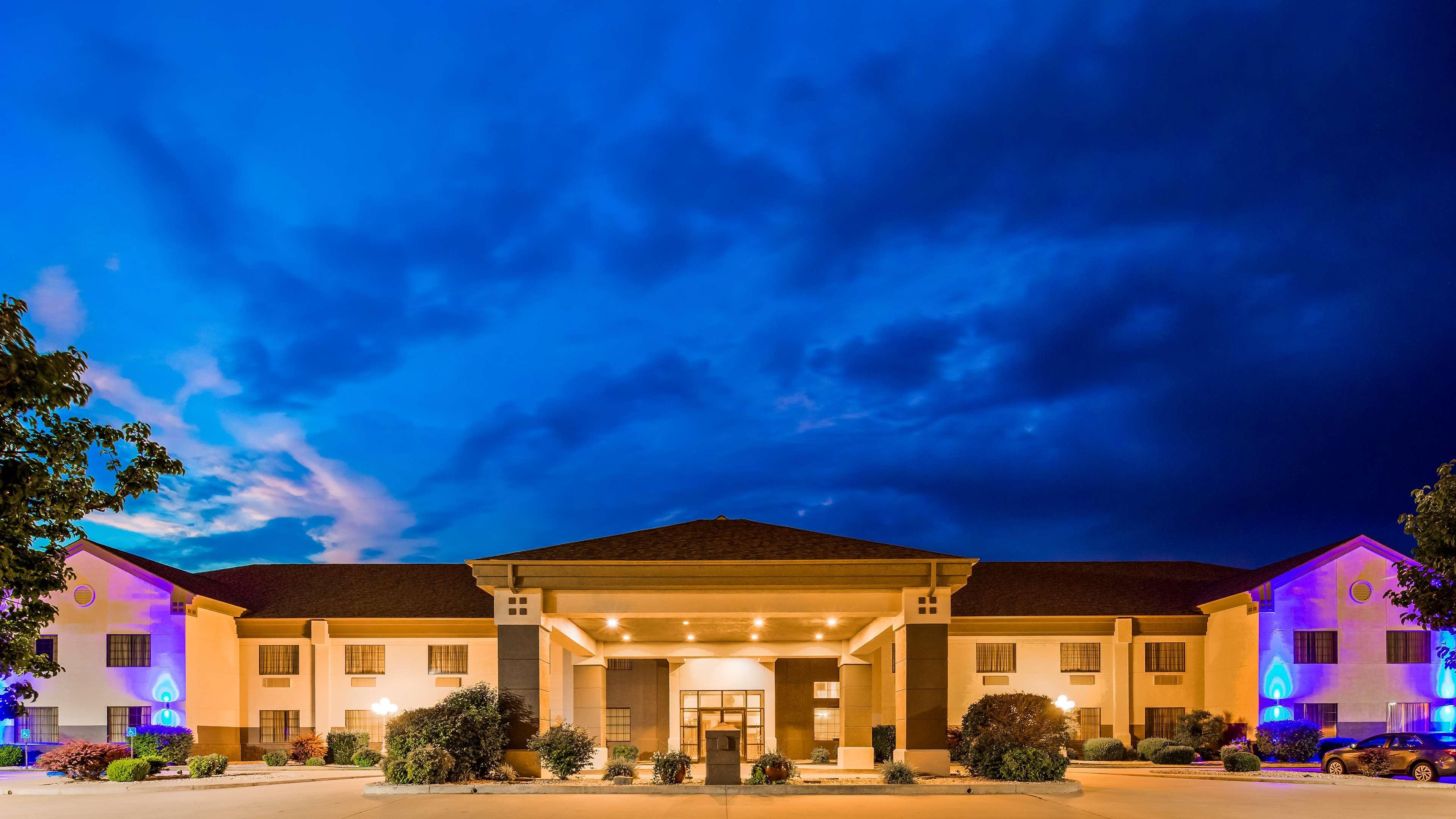 Best Western Locust Grove Inn And Suites Exterior foto