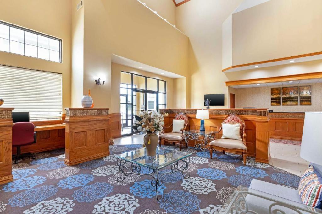Best Western Locust Grove Inn And Suites Exterior foto