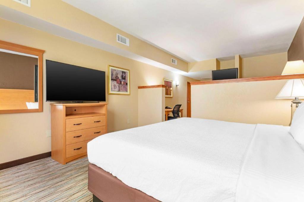 Best Western Locust Grove Inn And Suites Exterior foto