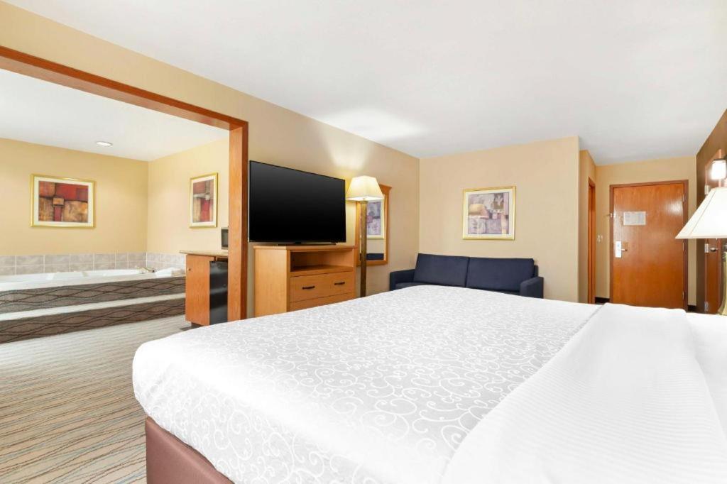 Best Western Locust Grove Inn And Suites Exterior foto