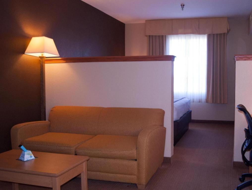 Best Western Locust Grove Inn And Suites Exterior foto