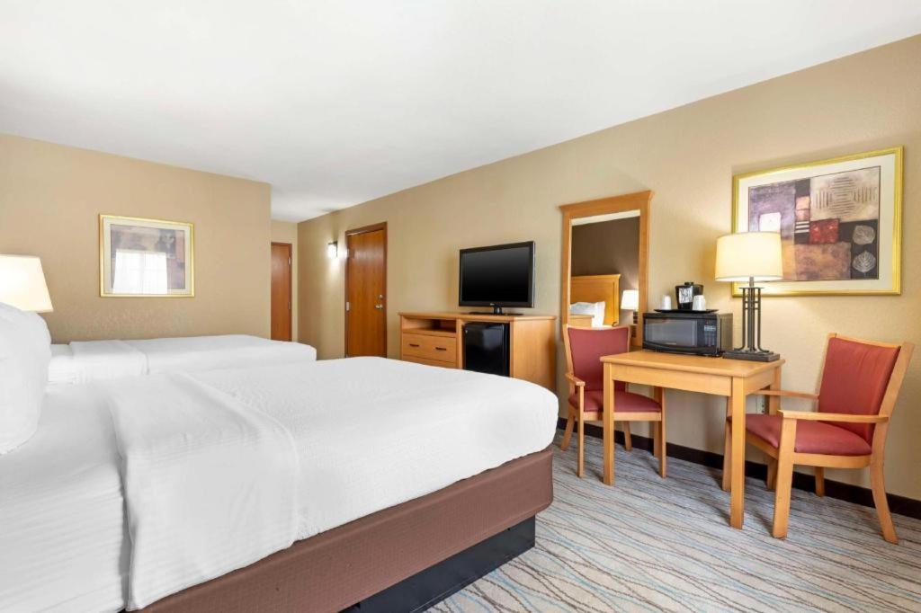 Best Western Locust Grove Inn And Suites Exterior foto